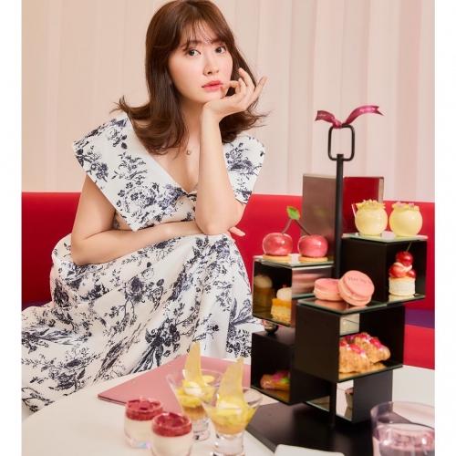 未使用　正規品 Secret Garden Midi Dress ※最終価格 Secret Garden Midi Dress,レディース