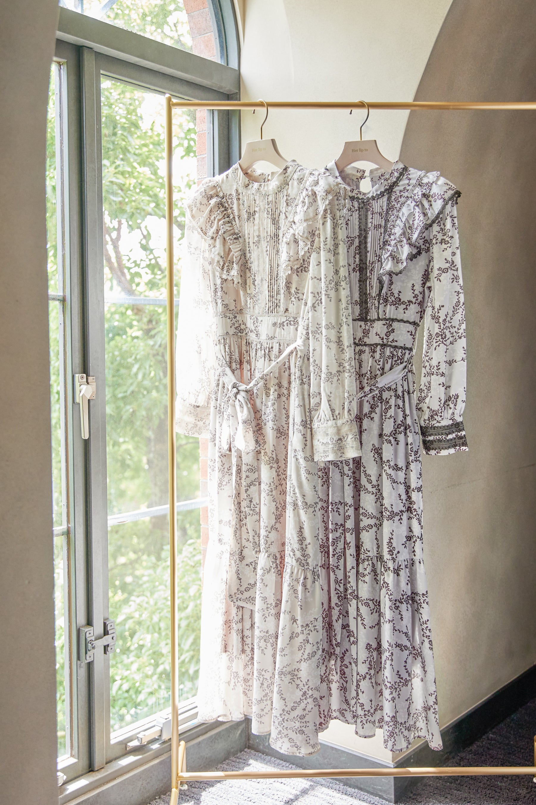 Pedicel Lace-Trimmed Long Dress