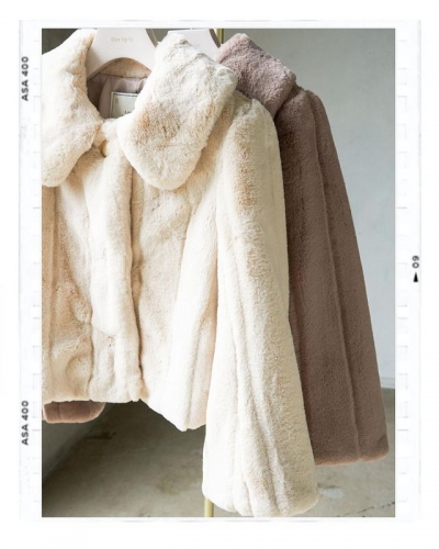 Winter Love Faux Fur Coat お取り置き中