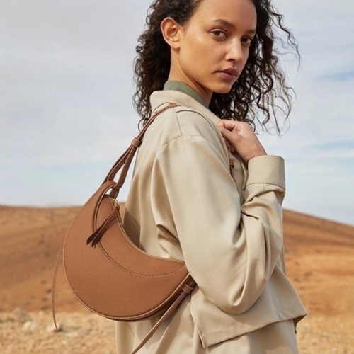 ポレーヌ NUMERO Dix ショルダーバッグ