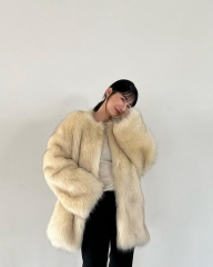 NO COLLAR VOLUME ECO FUR COAT