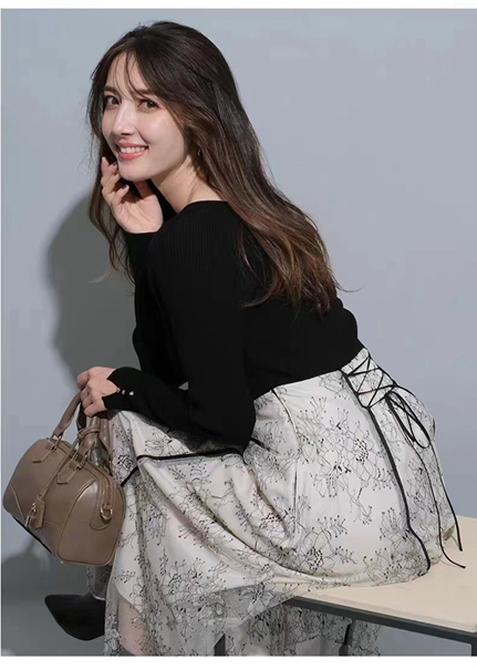 レースドッキングワンピース Apuweiser-riche同型