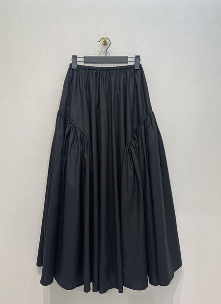 ETRE TOKYO（エトレトウキョウ）同型 サイドギャザーボリュームスカート