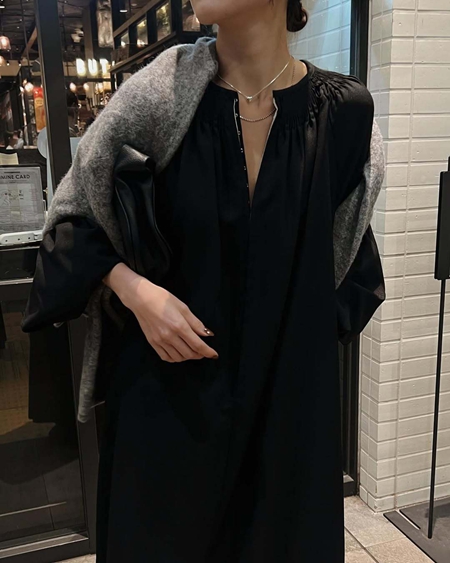 【ETRE TOKYO】バルーンスリーブボリュームワンピース (S、ブラック) etre tokyo同型 バルーンスリーブボリュームワンピース