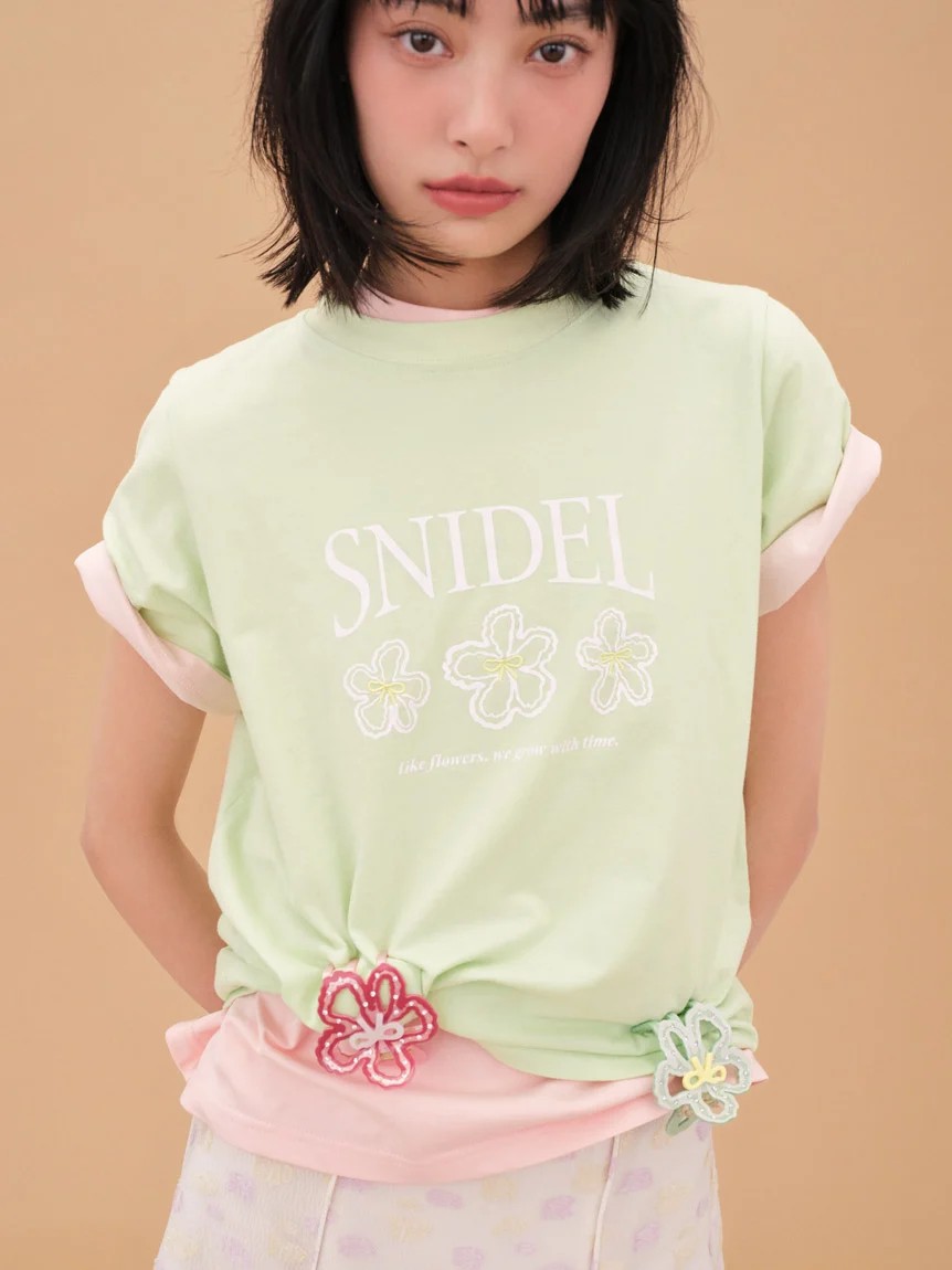 BOUQUET OF JOY】SNIDELロゴフラワーTシャツ