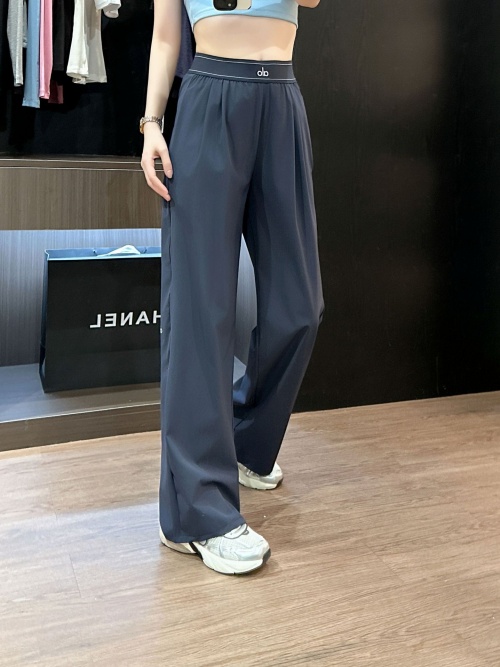 ALO Yoga】スーツアップトラウザー