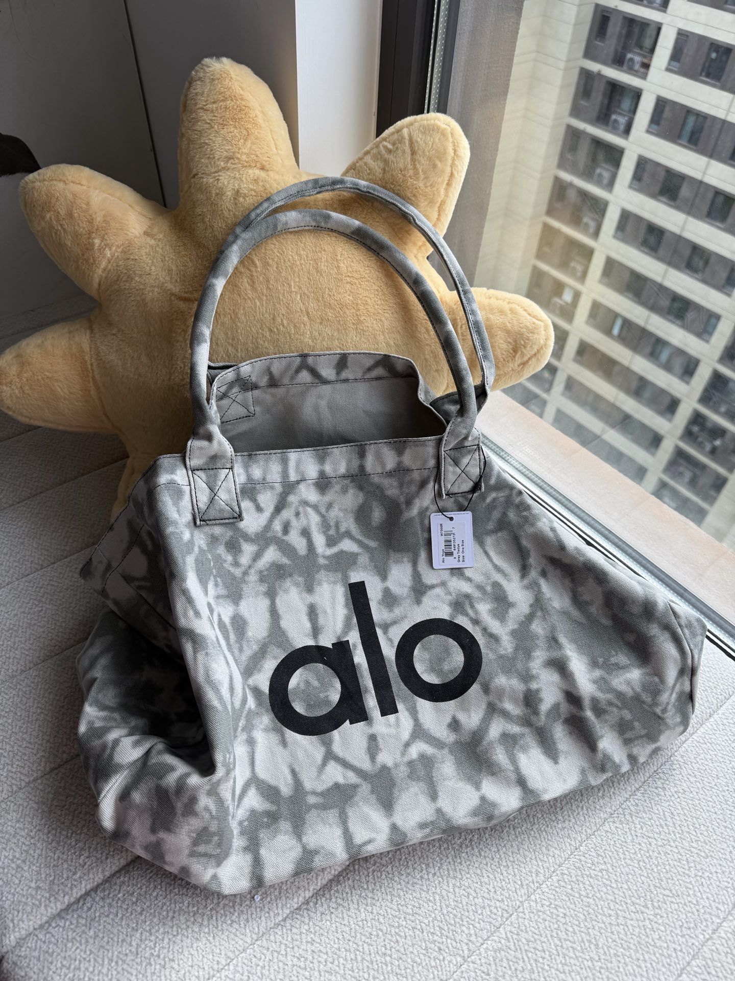 アローヨガ ALO Yoga タイダイ柄トートバッグ ヨガバッグ ジムバッグ