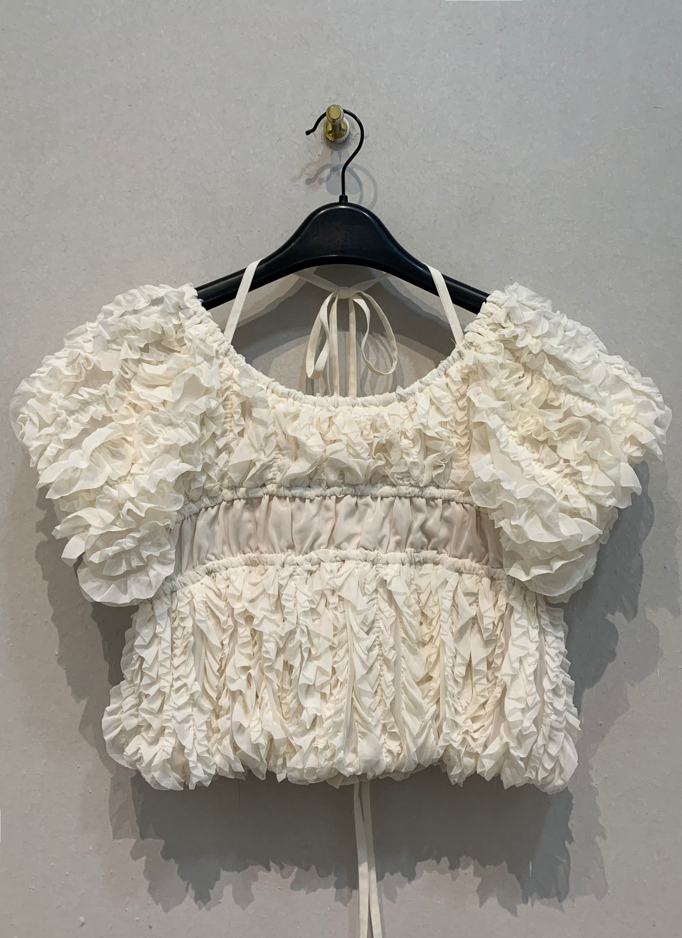 CLANE W FACE TOPSTITCHED FRILL TOPS