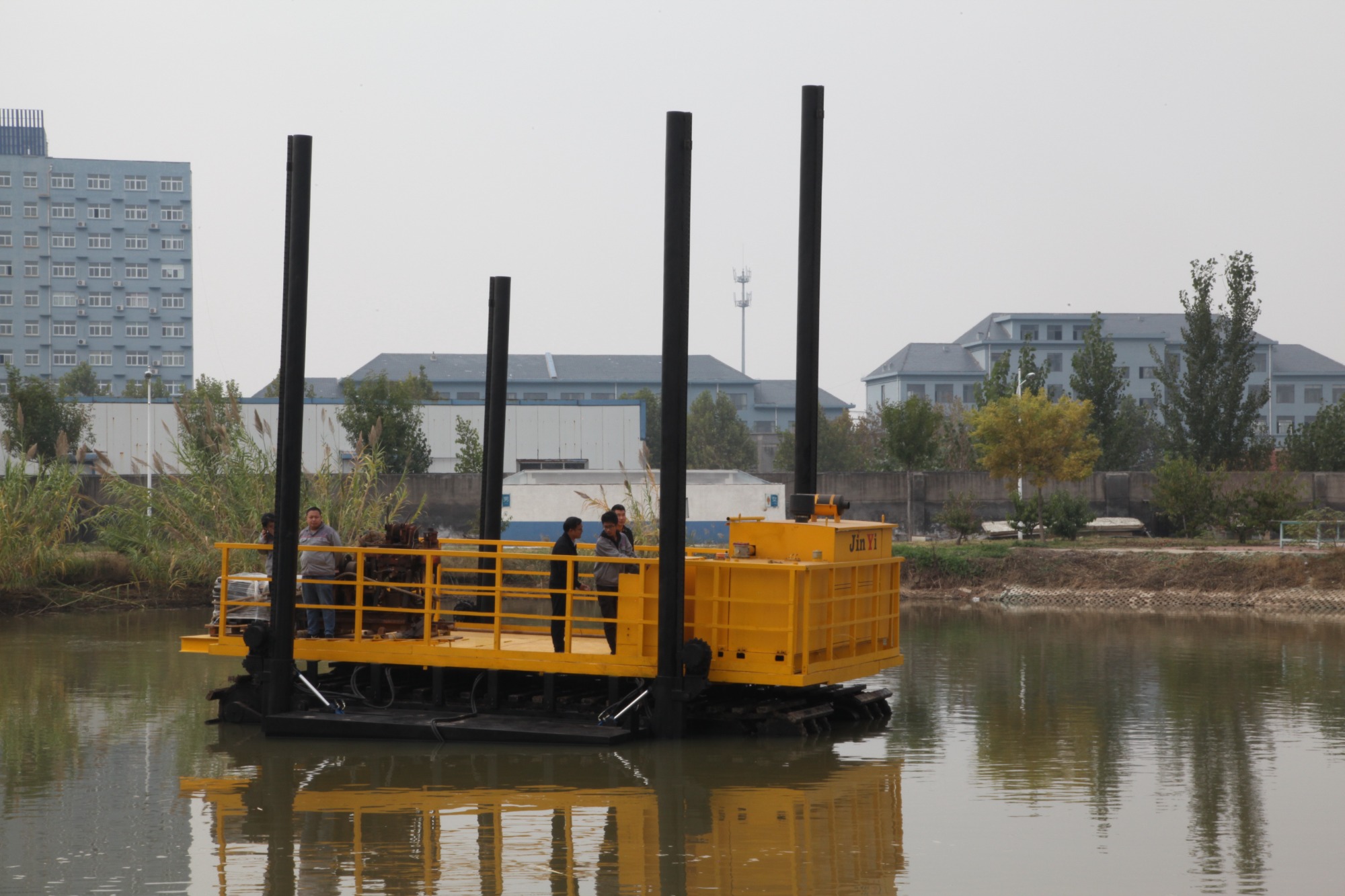 The Benefits of Amphibious Excavators for Land and Water Projects