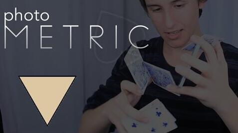 Photometric Cardistry by Sergi Marx