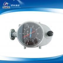 Steel strip float level gauge