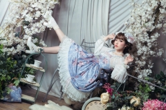 Le Miroir -The Fragrant Flower Wall- Classic Lolita Jumper Dress