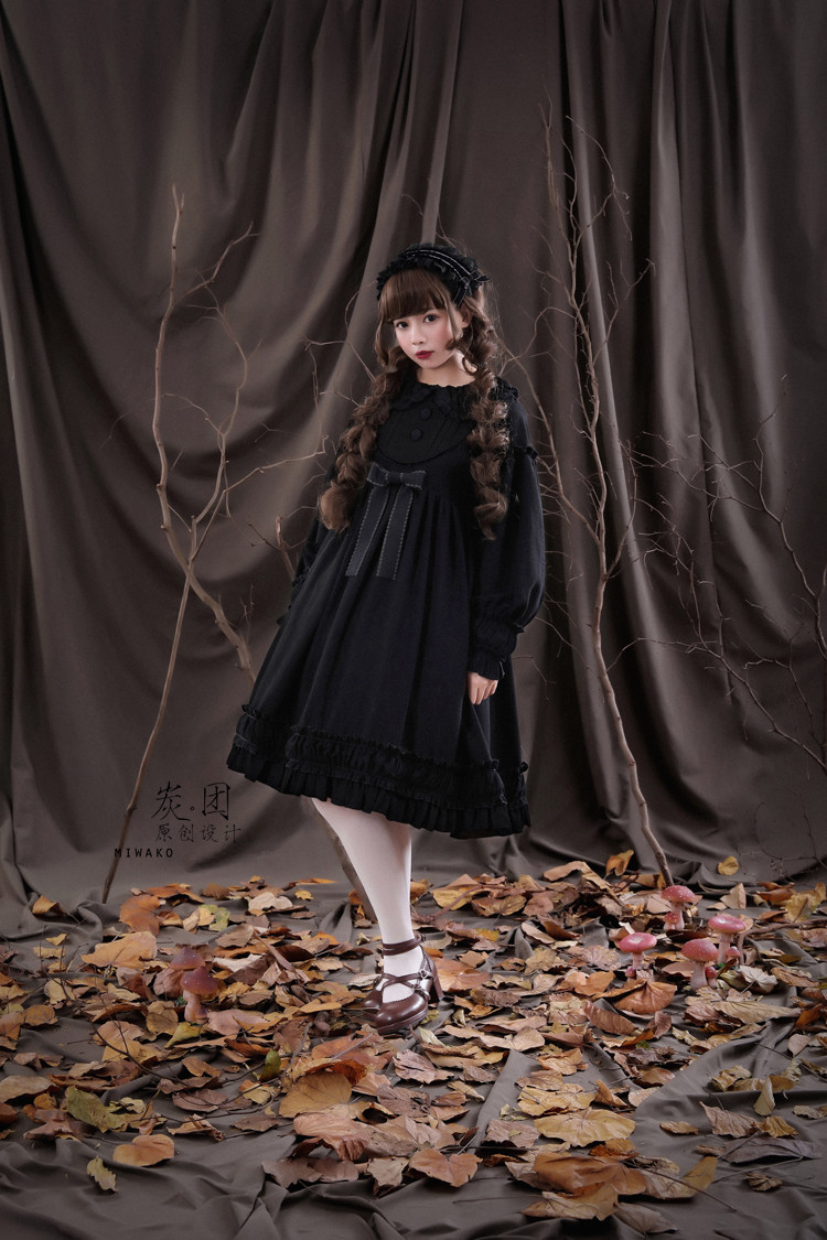 Pure black