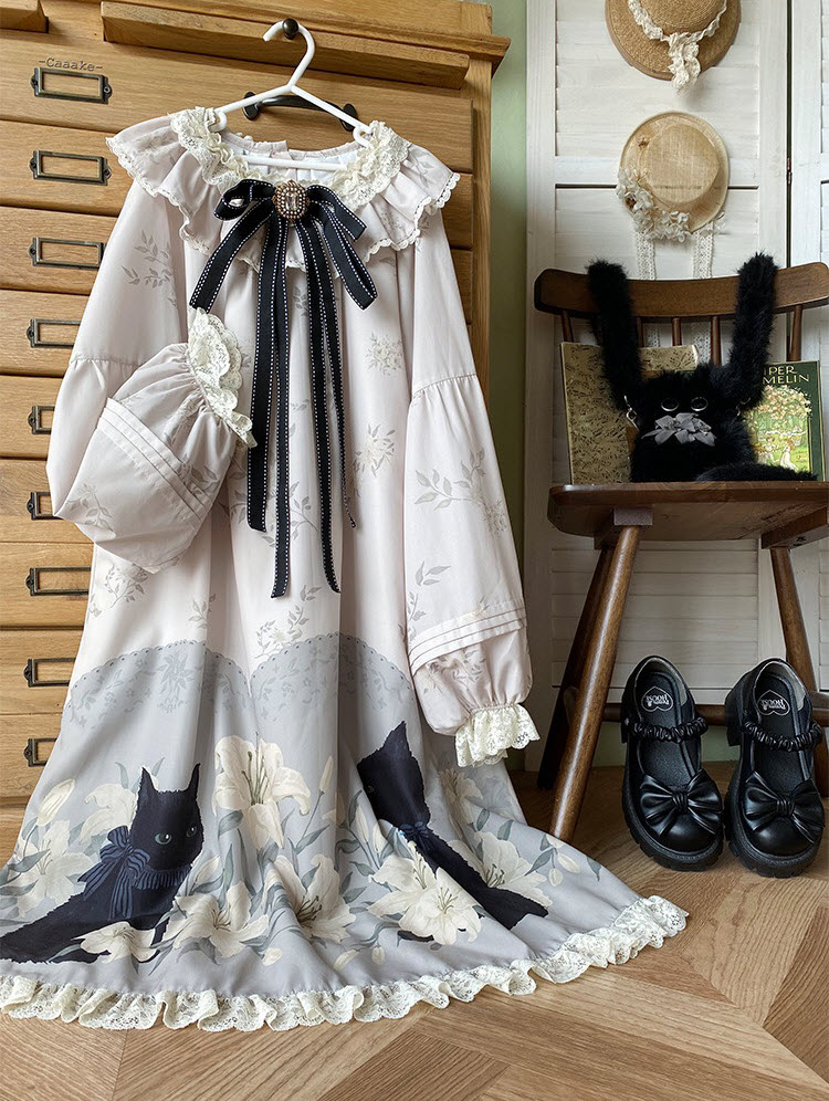 The Black Cat and The Lily Vintage Classic Lolita Vest, OP Dress and  Matching Bonnet