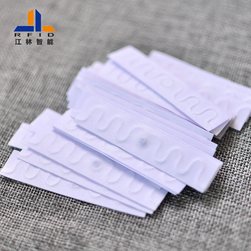 RFID UHF涤纶耐高温洗衣标签防水电子标签