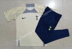 2022-2023 Tottenham Hotspur Beige Short-sleeved Thailand Soccer Tracksuit-815