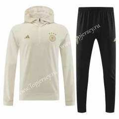 2023-2024 Bayern München Beige Thailand Soccer Tracksuit With Hat-7411