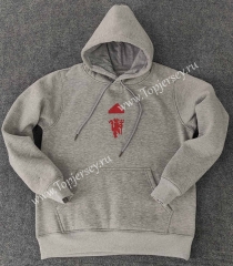 2023-2024 Manchester United Light Gray Thailand Soccer Tracksuit Top With Hat-LH