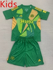 2024-2025 Newcastle United Goalkeeper Green Kids/Youth Soccer Uniform-AY