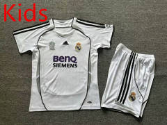 Retro Version 06-07 Real Madrid Home White Kids/Youth Soccer Uniform-7809