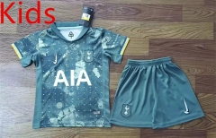 2024-2025 Tottenham Hotspur 2nd Away Green Kids/Youth Soccer Uniform-709