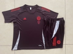 2024-2025 Bayern München Red Brown Short-sleeved Thailand Soccer Tracksuit-815