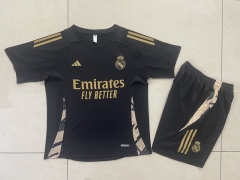 2024-2025 Real Madrid Black Short-Sleeve Thailand Soccer Tracksuit-815