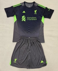 2025-2026 Liverpool Goalkeeper Black Soccer Uniform-AY