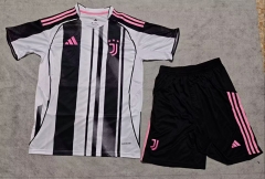 2025-2026  Juventus Home Black&White Soccer Uniform-718