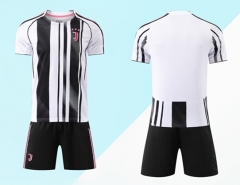 Without Brand Logo 2025-2026  Juventus Home Black&White Soccer Uniform-9031