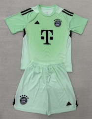 2025-2026 Bayern München Goalkeeper Green Soccer Uniform-AY