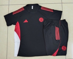 25-26 Bayern München Black Thailand Short-sleeved Soccer Tracksuit-815