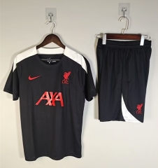 2025-2026 Liverpool Black Thailand Soccer Training Uniform-418