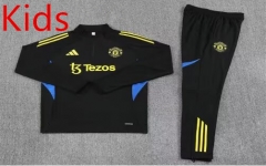 25-26 Manchester United Black Kids/Youth Soccer Tracksuit -411