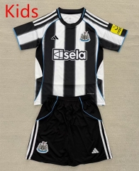 25-26 Newcastle United Home Black&White Stripes Kids/Youth Soccer Uniform-AY