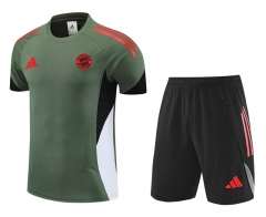 25-26 Bayern München Army Green Thailand Short-sleeve Soccer Jersey Uniform AAA-4627