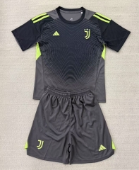 2025-26 Juventus Goalkeeper Black&Grey Soccer Uniform-AY