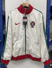 Retro Version Portugal White Embroidered Waterproof Coat -8268