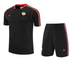 2025-2026 Manchester United Black Thailand Training Soccer Uniform-418