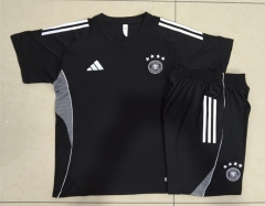 25-26 Germany Black Short-Sleeved Thailand Soccer Tracksuit-815