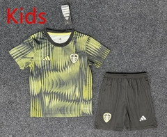 2025-2026 Leeds United Yellow&Black Kids/Youth Soccer Uniform-5526