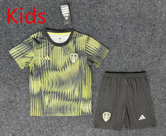 2025-2026 Leeds United Yellow&Black Kids/Youth Soccer Uniform-5526