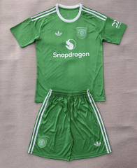 2025-2026 Manchester United Goalkeeper Green Soccer Uniform-AY