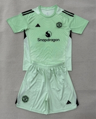 2025-2026 Manchester United Goalkeeper Light Green Soccer Uniform-AY
