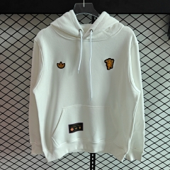 Retro Version Manchester United White Embroidered Thailand Soccer Tracksuit Top With Hat-LH