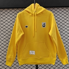(S-3XL) Retro Embroidered version Liverpool Yellow Thailand Soccer Tracksuit Top With Hat-CS