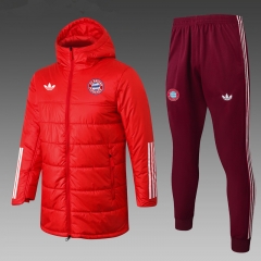 25-26 Bayern München Red Thailand Soccer Cotton Coat Uniform With Hat-815