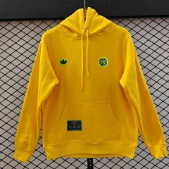 (S-3XL) Retro Embroidered Version Celtic Yellow Thailand Soccer Tracksuit Top With Hat-CS