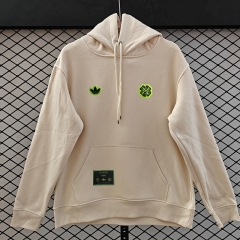 (S-3XL) Retro Embroidered Version Celtic Beige Thailand Soccer Tracksuit Top With Hat-CS