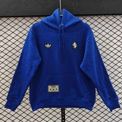 (S-3XL) Retro Embroidered Version Juventus Blue Thailand Soccer Tracksuit Top With Hat-CS